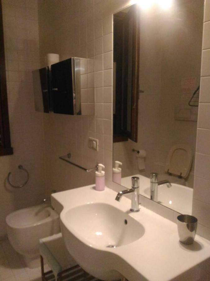 לינה וארוחת בוקר פאדובה Gabriele House מראה חיצוני תמונה